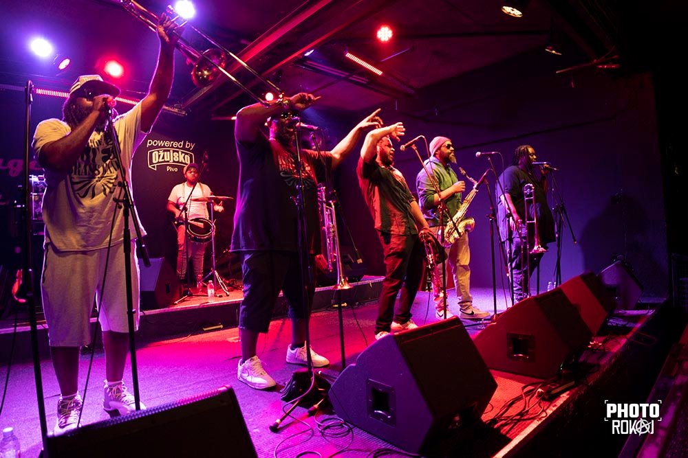 Hot-8-Brass-Band-3.jpg
