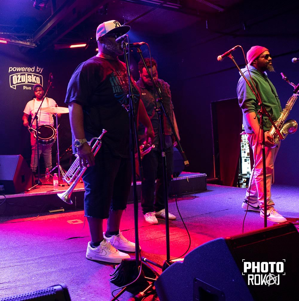 Hot-8-Brass-Band-4.jpg