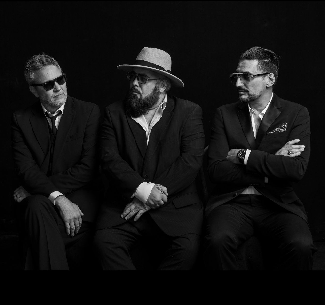 Fun-Lovin-Criminals-02.jpg