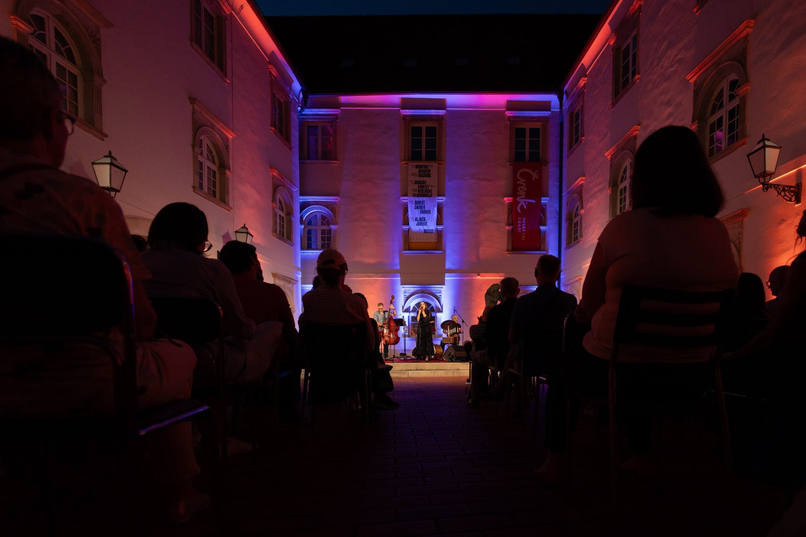 Tamara Obrovac - Atrij Galerije Klovićevi dvori, Zagreb, Croatia - 10.07.2026. - foto: Ivan Ujević